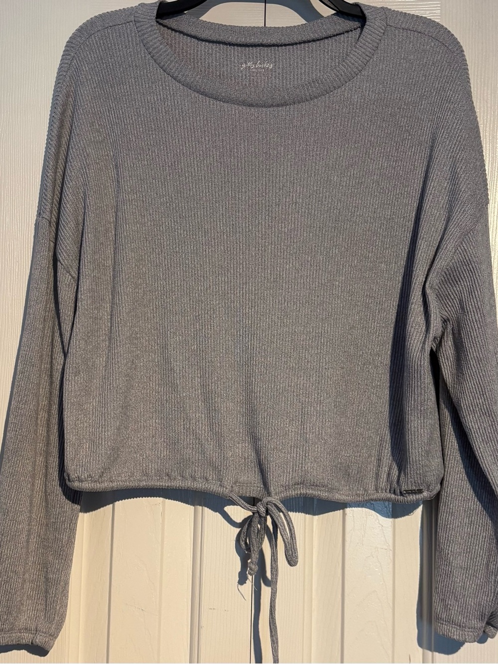 Hollister Gray Ribbed Long-Sleeve Drawstring Top